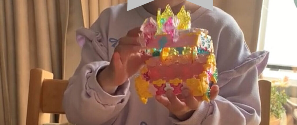 フタを開け閉めできるLaQのジュエリーボックス