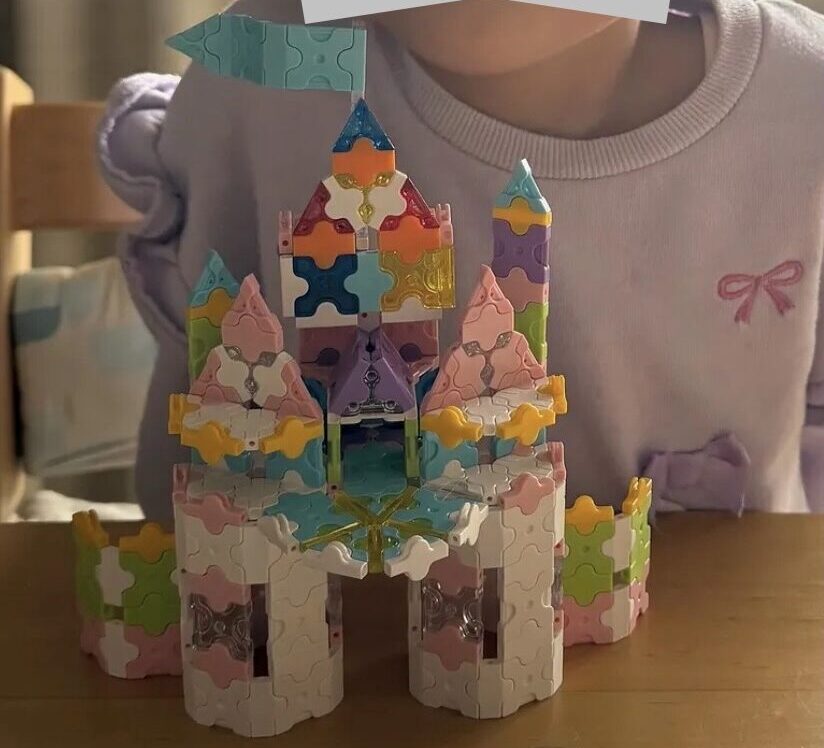 LaQで作った細かな装飾のあるお城